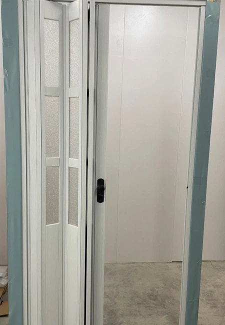 Good quality PVC folding door