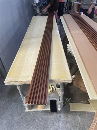 اندرونی WPC فلوٹڈ ڈیکوریشن پینل